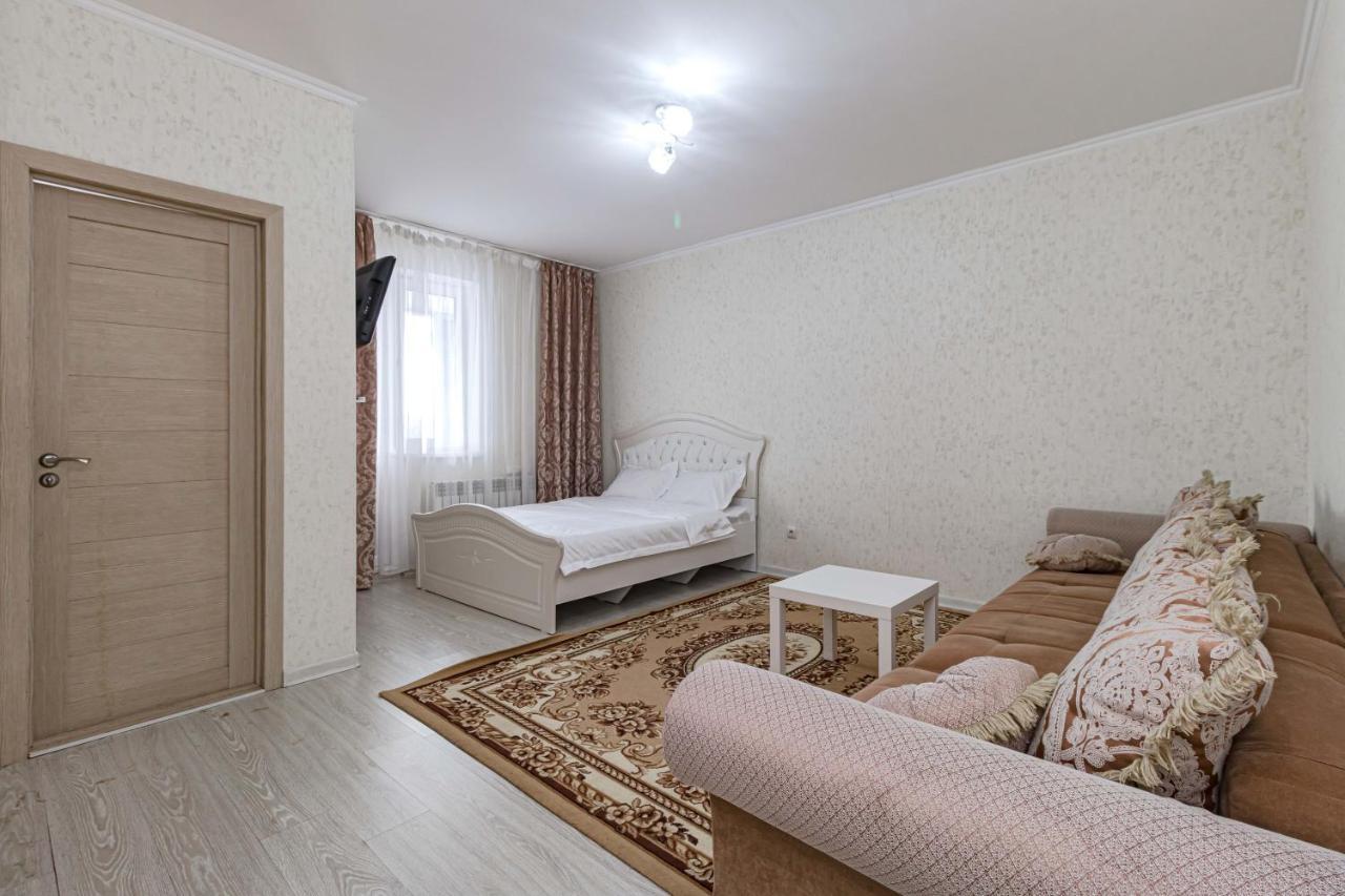 Apartments 7 Я-21/5-39 아스타나 외부 사진