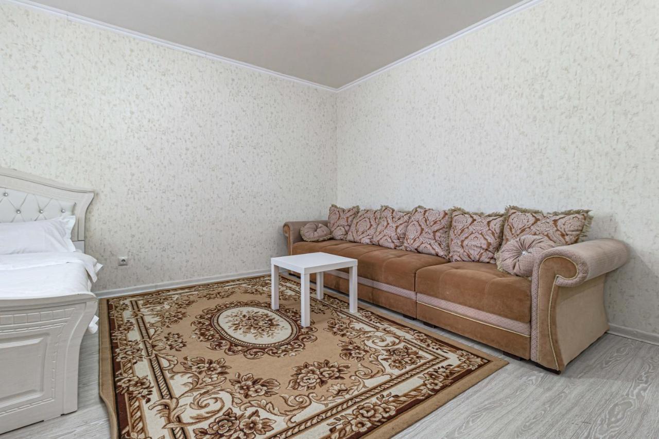 Apartments 7 Я-21/5-39 아스타나 외부 사진